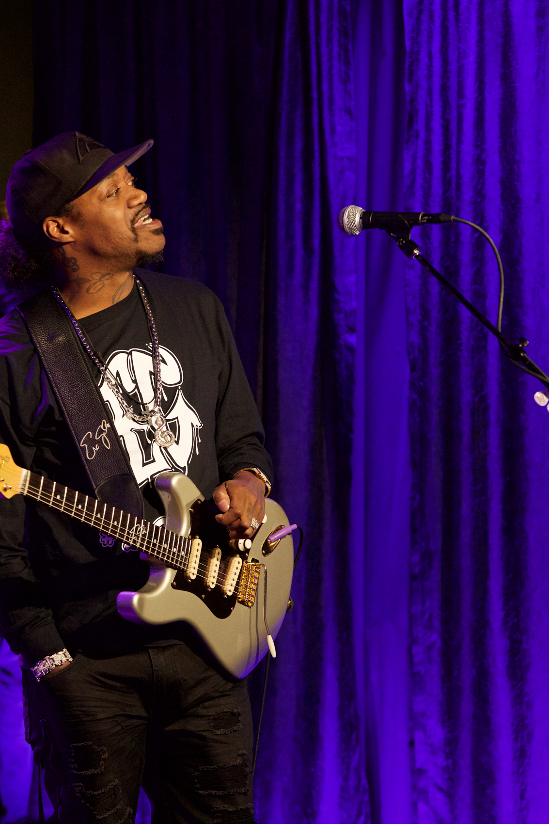 Eric Gales
Eric Gales Band
Iridium
New York, NY
January 30, 2018

DerekBrad.com